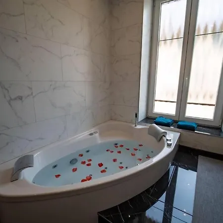 Appartement Méga Billard Baby Foot Option Escape Game 5min De La Gare Nancy